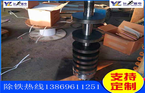 赤鐵礦磁選機，赤鐵礦磁選機在磁輥轉(zhuǎn)到前端位置時注意的問題！_赤鐵礦磁選機在磁輥轉(zhuǎn)到前端位置時注意的問題！廠家_除鐵強磁輥